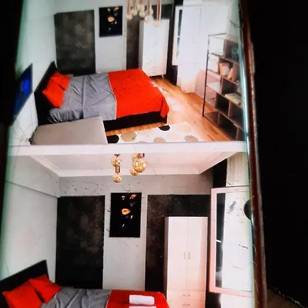 Royal 61 Kadikoy بيت ضيافة 4*
